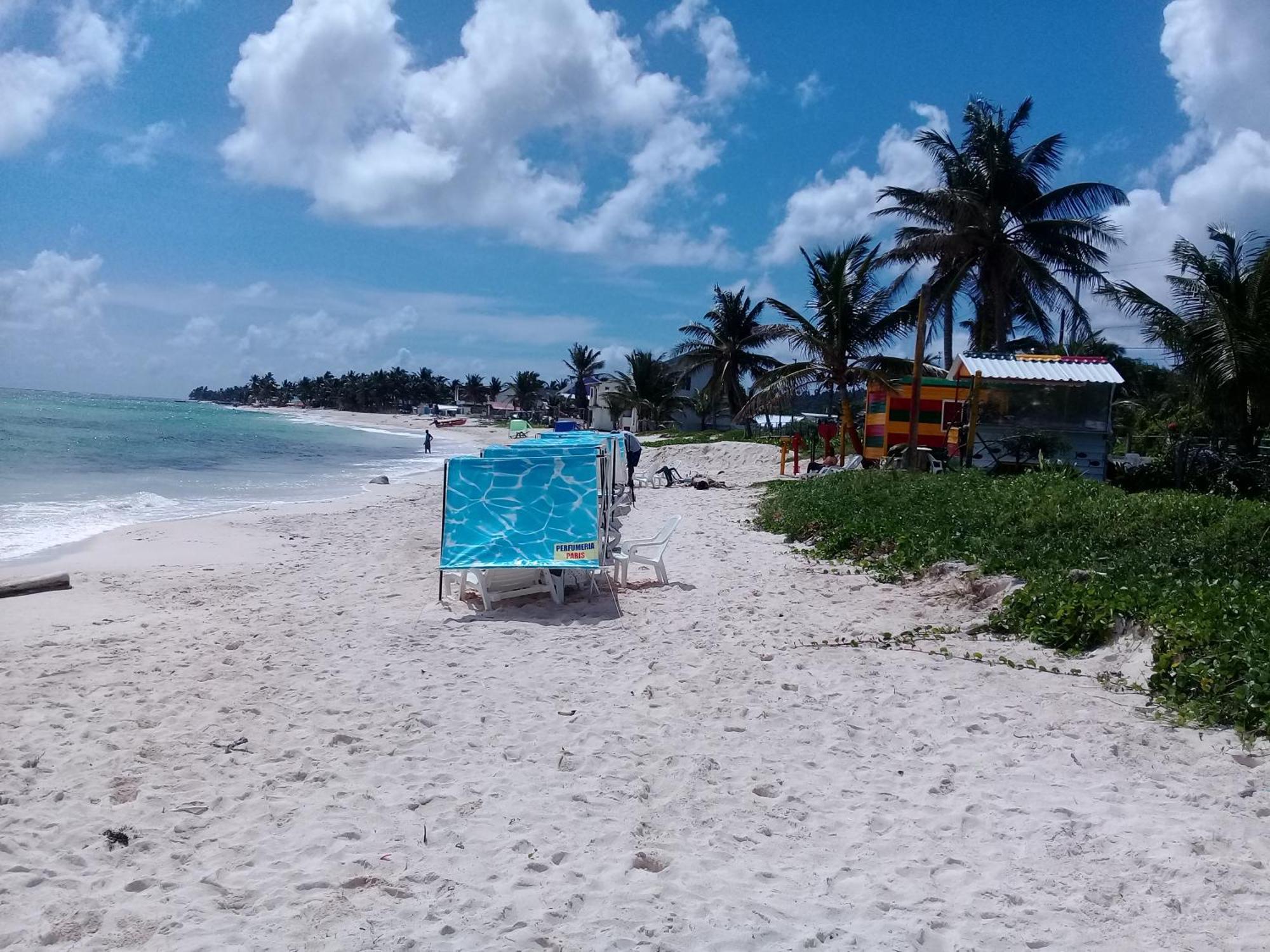 Victoria'S Gennie Bay Village Hostal San Andrés Buitenkant foto