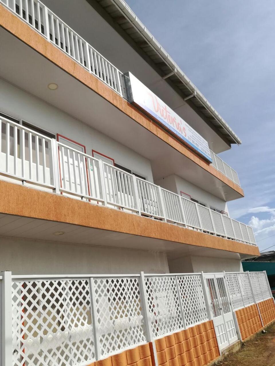 Victoria'S Gennie Bay Village Hostal San Andrés Buitenkant foto