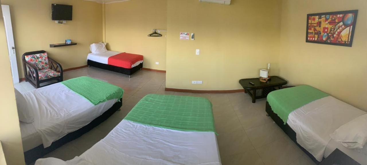 Victoria'S Gennie Bay Village Hostal San Andrés Buitenkant foto