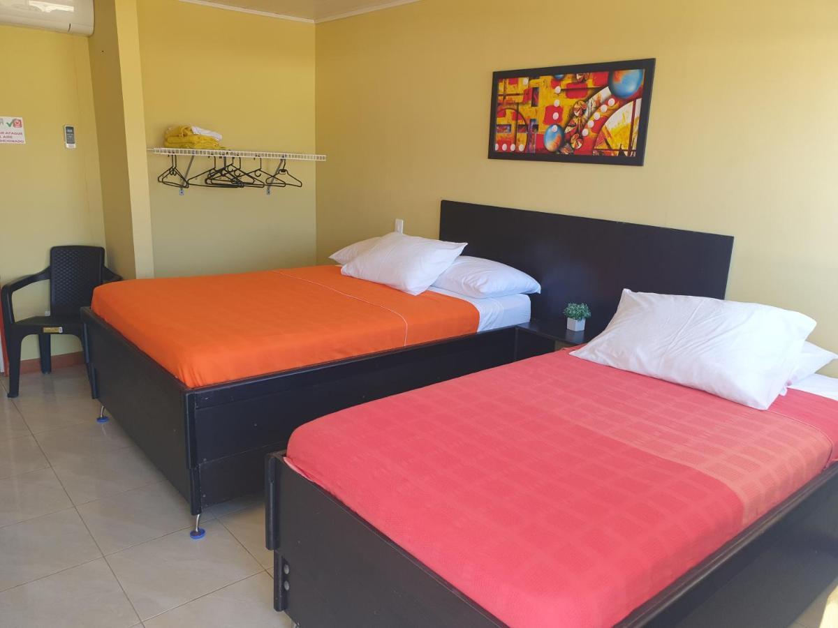 Victoria'S Gennie Bay Village Hostal San Andrés Buitenkant foto